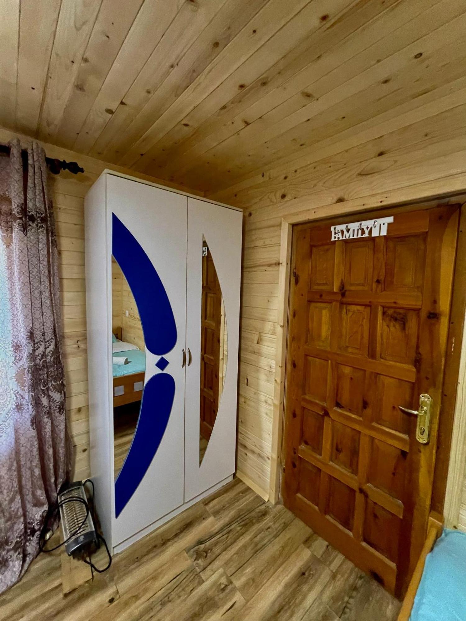 Lazer Cardaku Guesthouse 瓦勒博内 外观 照片