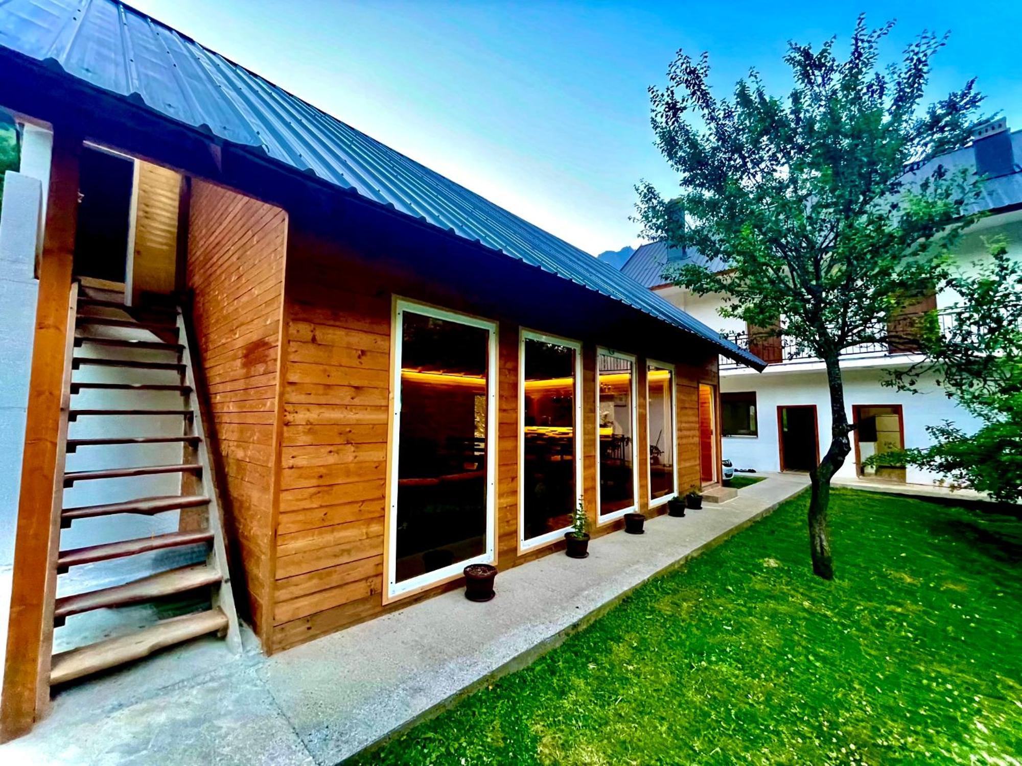 Lazer Cardaku Guesthouse 瓦勒博内 外观 照片